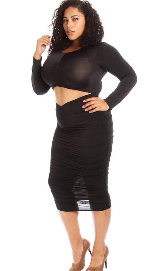 black fitted dress plus size