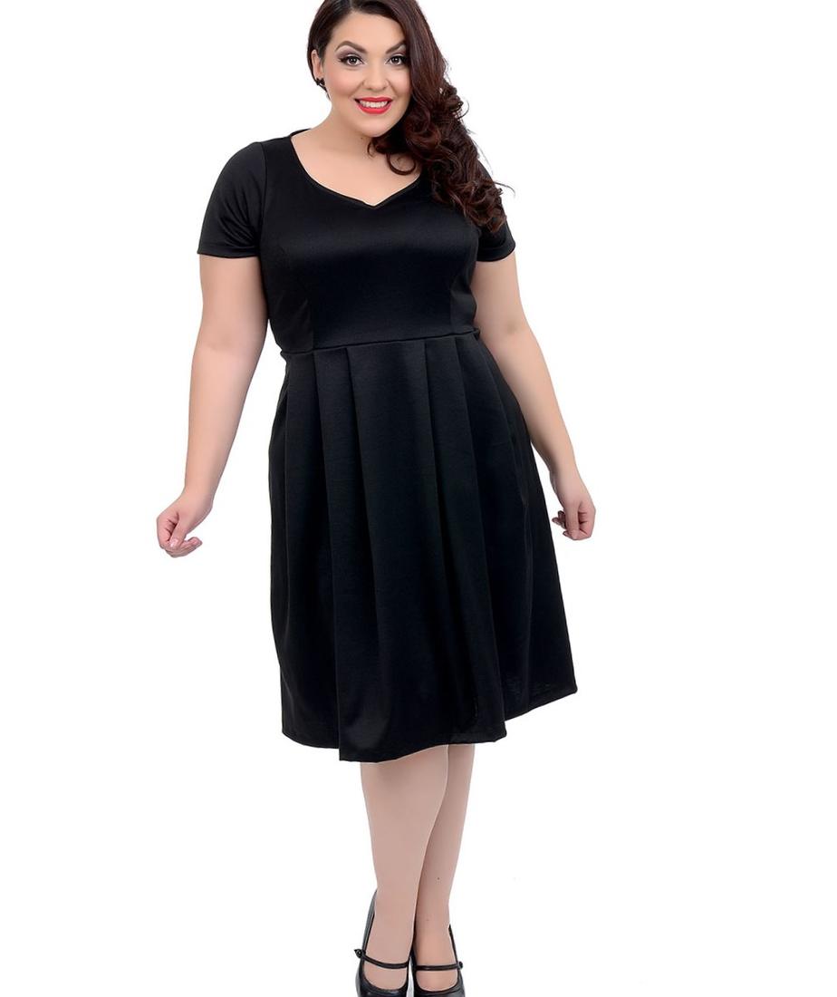 Plus Size 1950s Style Black Short Sleeve Stretch Knit Bella Swing Dress