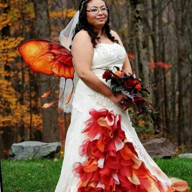 Plus Size Wedding Dress With Color Pluslook Eu Collection A The Wedding Dress Does Not Include Any Accessories Such As Gloves Veil