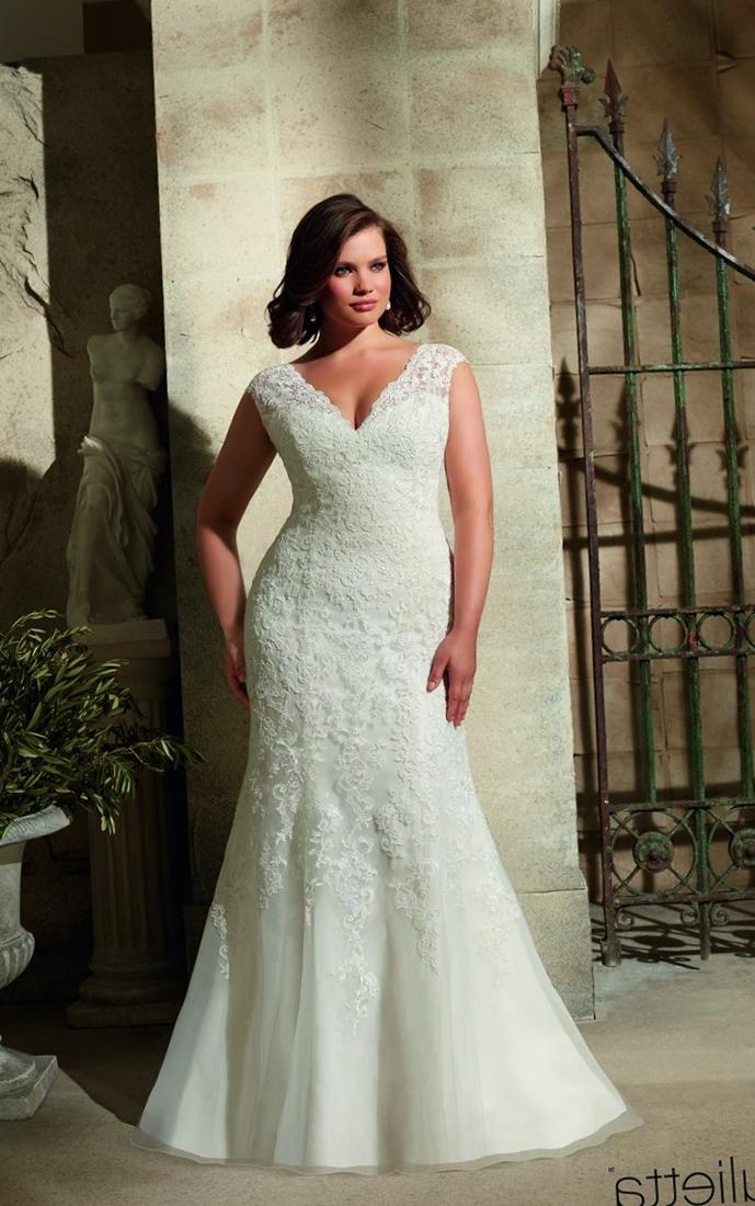 Plus size fitted wedding dresses - PlusLook.eu Collection