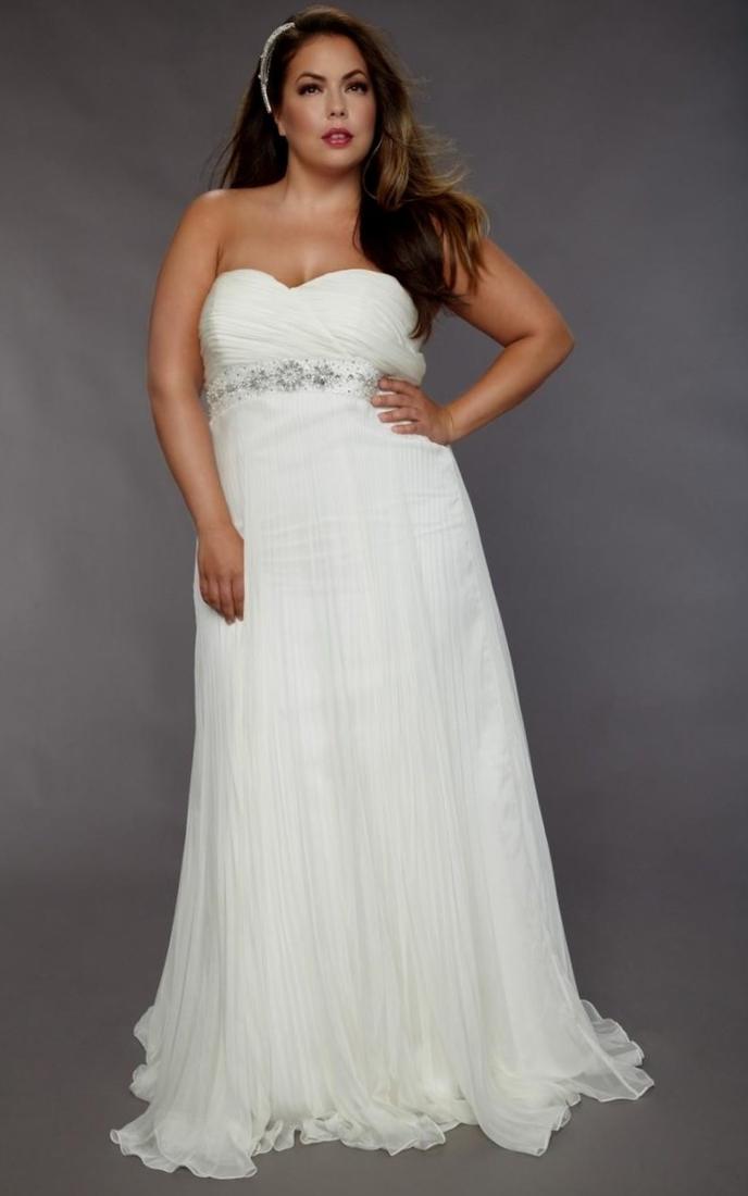 Plus size wedding dresses for the beach - PlusLook.eu Collection