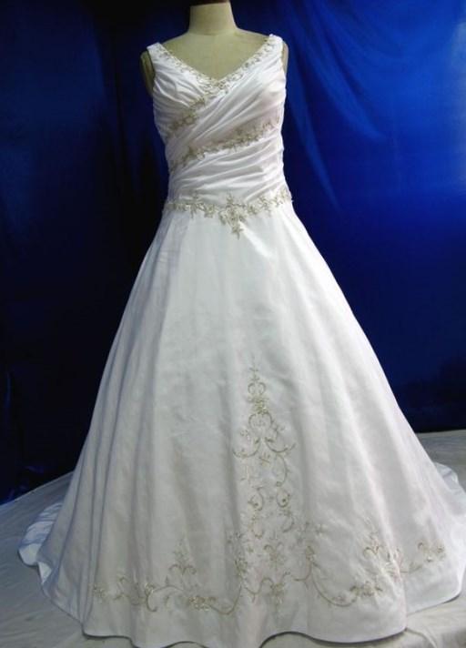 Plus size medieval wedding dresses - PlusLook.eu Collection